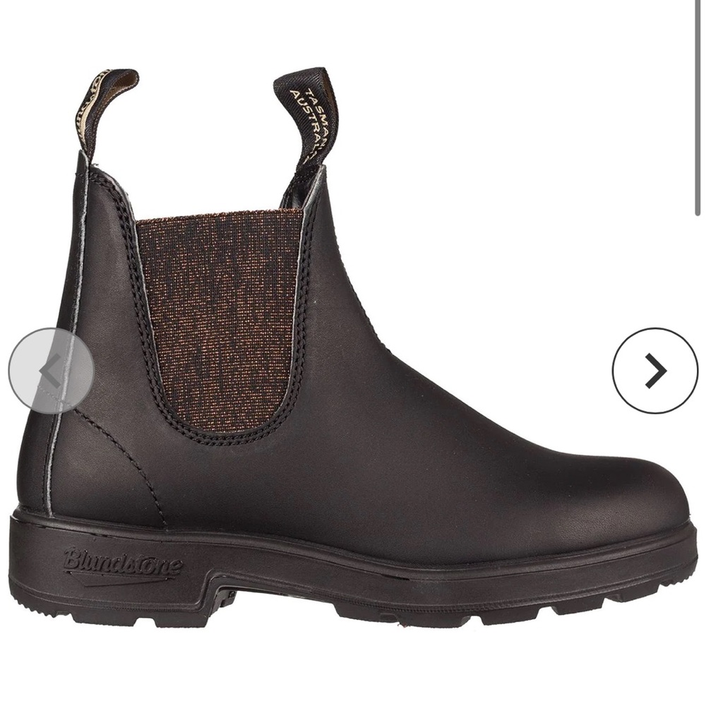 Blundstones